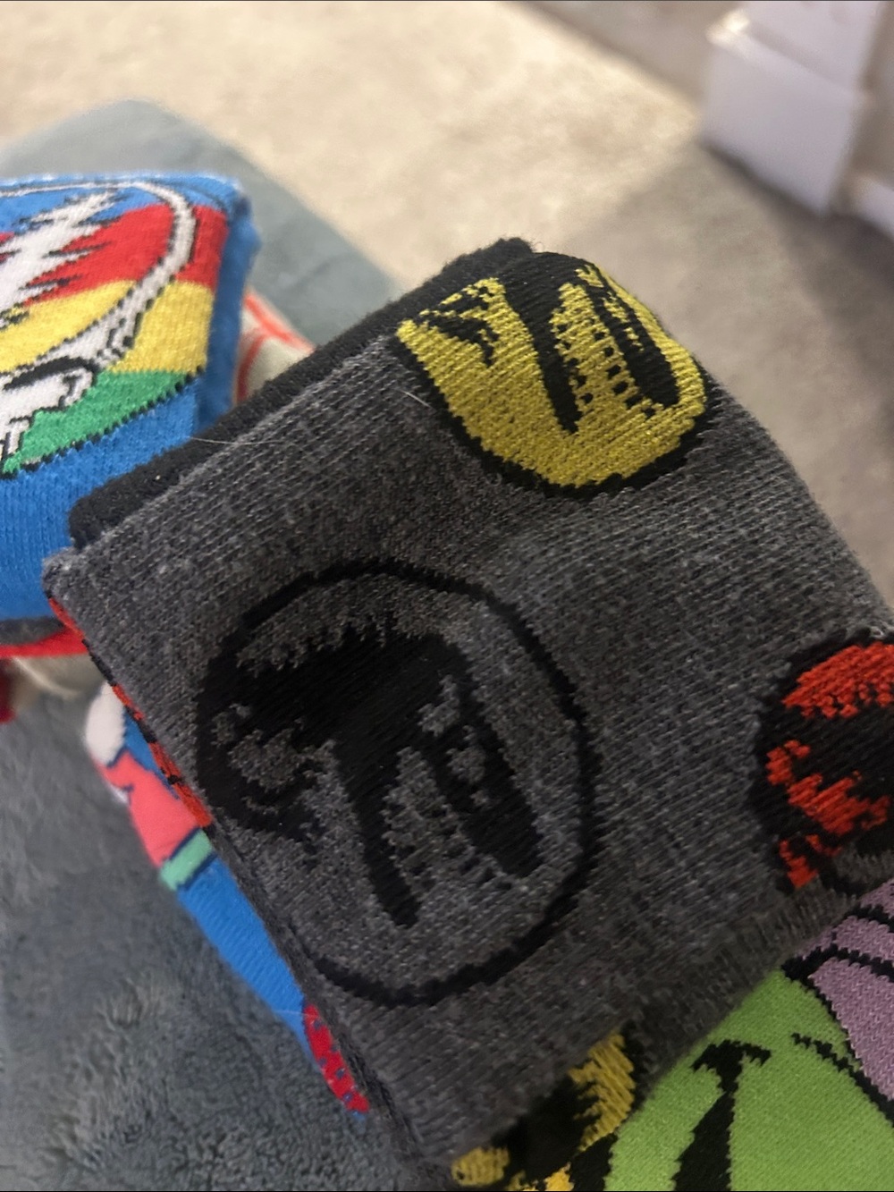 5 pair of fun Character men’s socks - Picture 7 of 9